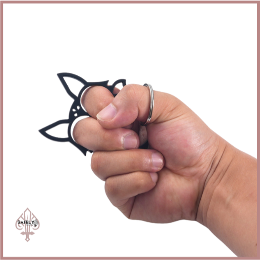 ox Shaped Keychain – Metal Double Finger Self-Defense Tool & Multifunctional Safety Key Ring
